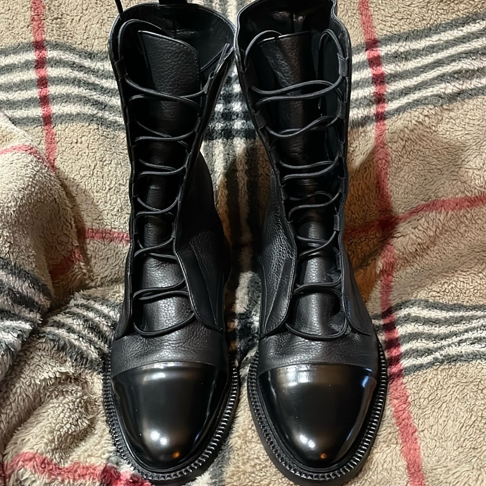 INCH 2 WOMEN BLACK LEATHER BOOTS (SZ.36) US:5.5